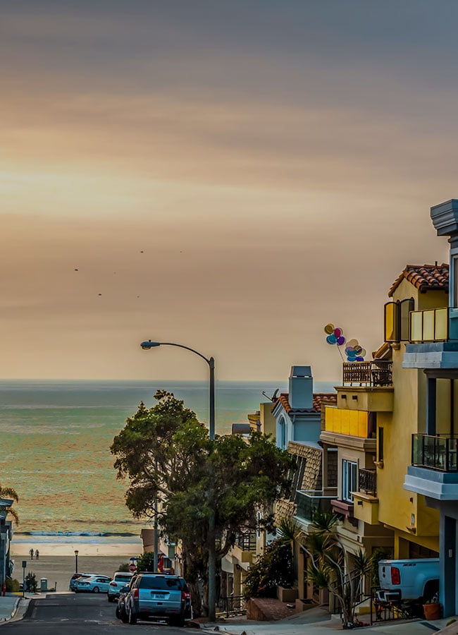 Affordable Cremation Services in Huntington Beach, CA photo of Huntington Beach neighborhood with view of pacific ocean